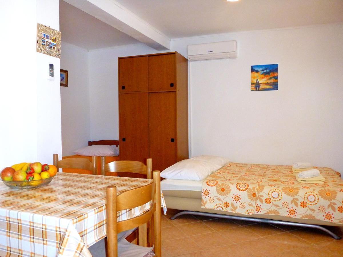 Apartmani Jole Trogir Exterior foto